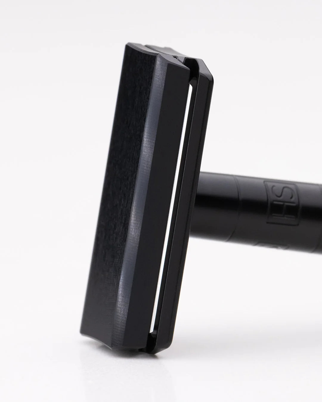 Henson AL13 in Jet Black